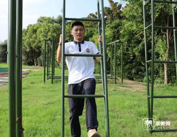 金鼎配资  吴轩哲（687分），空军招飞全国第一！是徐枫灿学弟